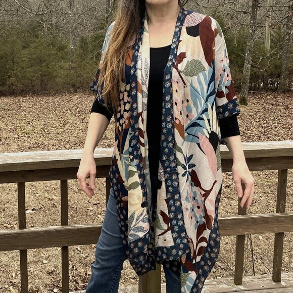 One by Onedder Botanical Floral Kimono Wear as a cardigan or cover up - Picture 1 of 5
